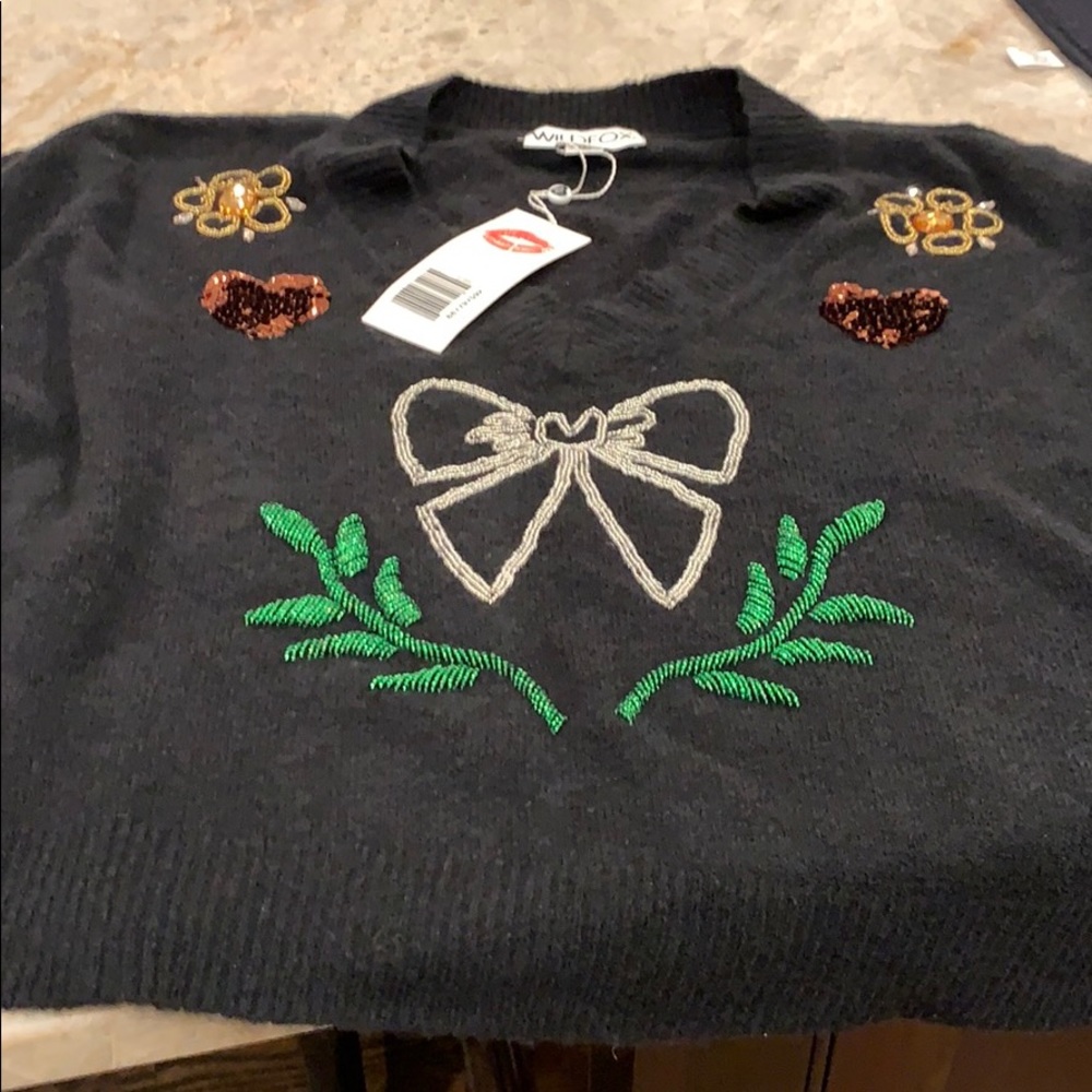 NWT‎ WILDFOX jeweled present sweater!